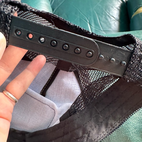 The Child Hat - Picture 3 of 5